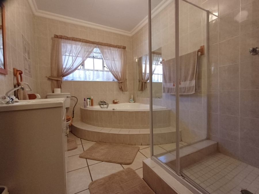 3 Bedroom Property for Sale in Vaal Park North West